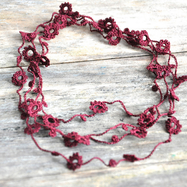 Delicate Crochet Flower Necklace In Maroon on Luulla